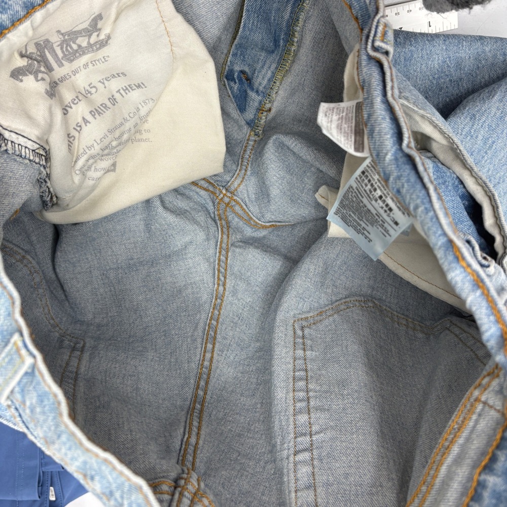 Levis 505 Regular Fit Straight‎ Leg Light Wash Denim Jeans Mens 38x33 - Picture 10 of 14